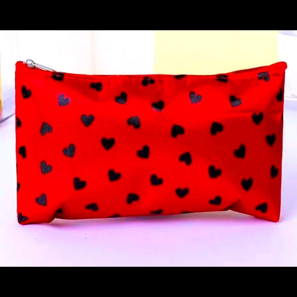 Black Hearts Make-Up Bag